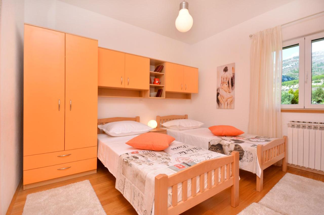 Villa Oliva Kaštela Kültér fotó